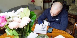 Pest technician gives prevention advice